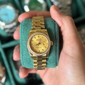 Seiko Mod: Women’s Gold Diamond Datejust 31mm
